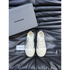 Balenciaga Sneakers